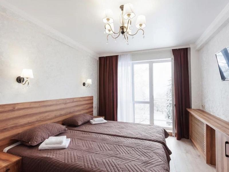 Искра пансионат