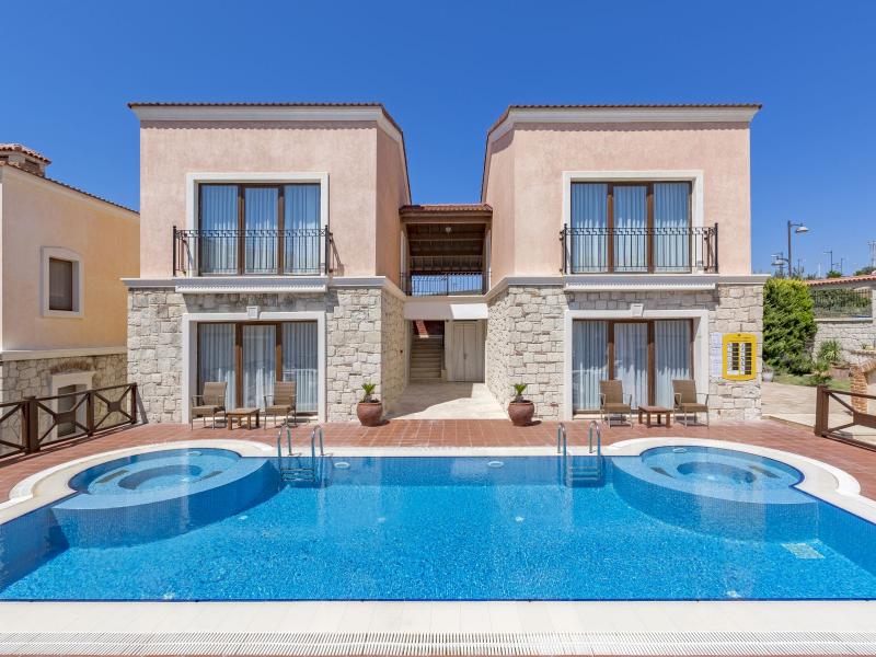 Cocos The Club Solto