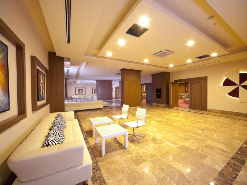 Venosa Beach Resort & Spa