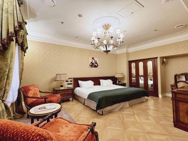 Taleon Imperial Hotel