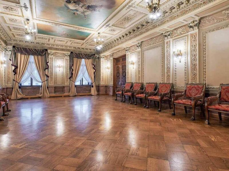 Taleon Imperial Hotel