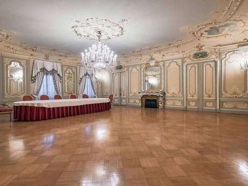 Taleon Imperial Hotel