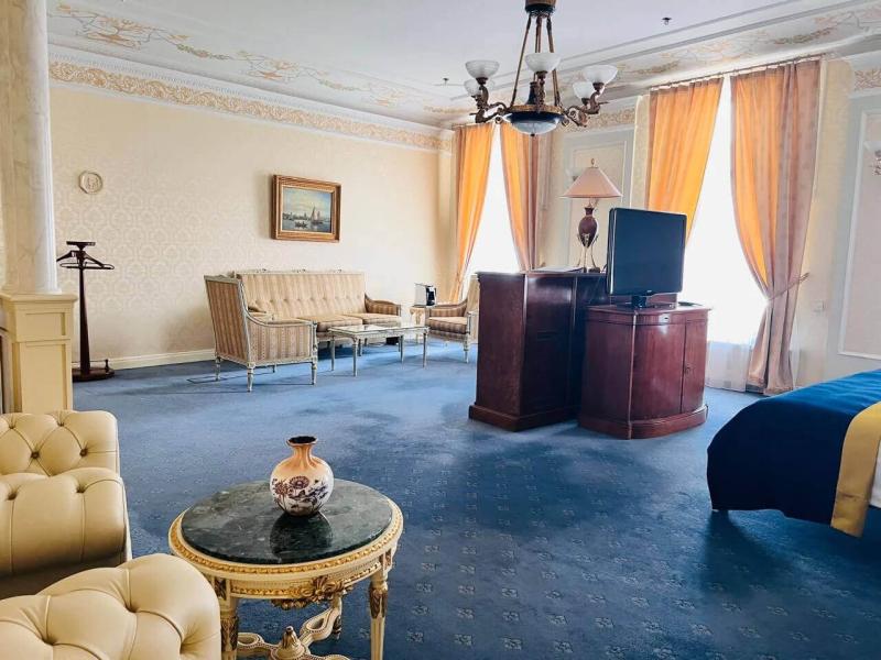 Taleon Imperial Hotel