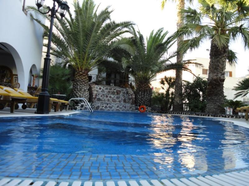 Black Sandy Beach Hotel