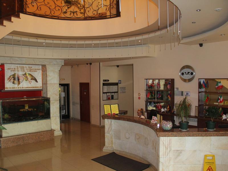 Cron Hotel