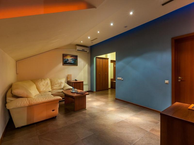 Cron Hotel