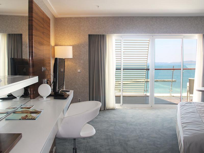 Gold Island Selected