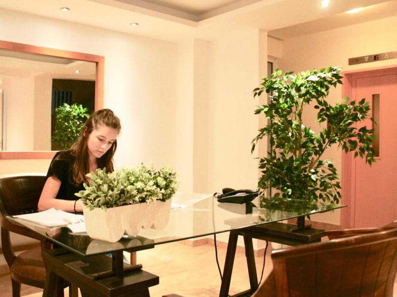Nicolas Grand Suites