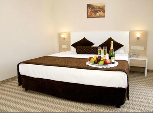 White Boutique Hotel