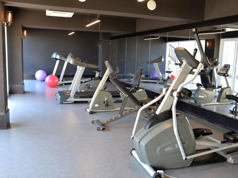 Le Bleu Hotel & Resort