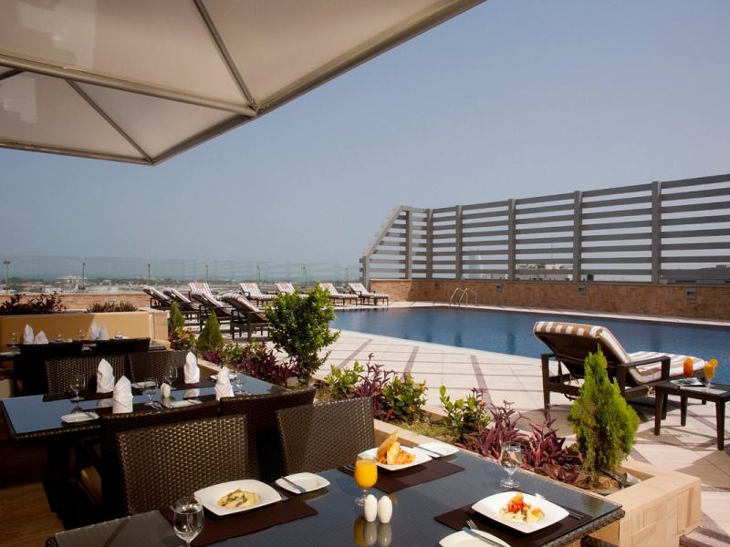 La Suite Dubai Hotel & Apartments