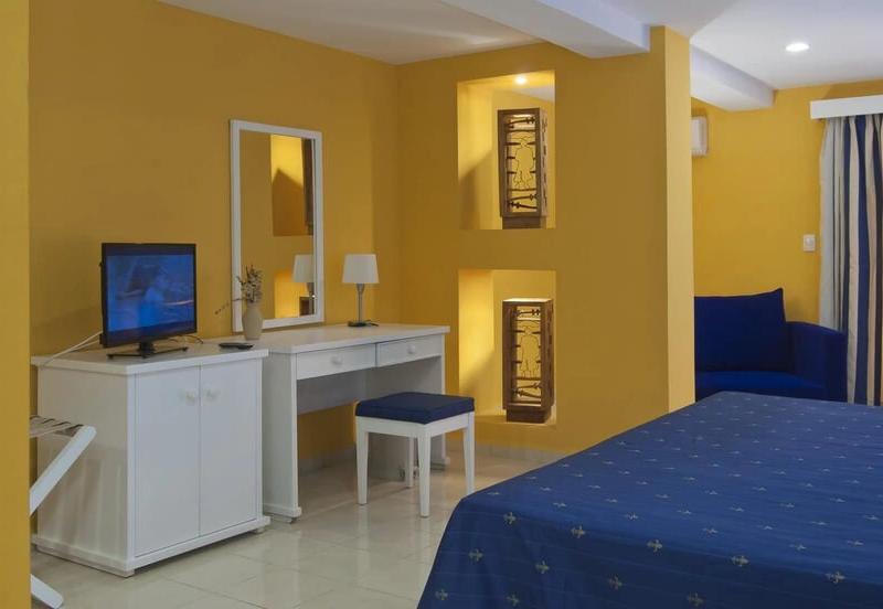 Blau Arenal Habana Beach