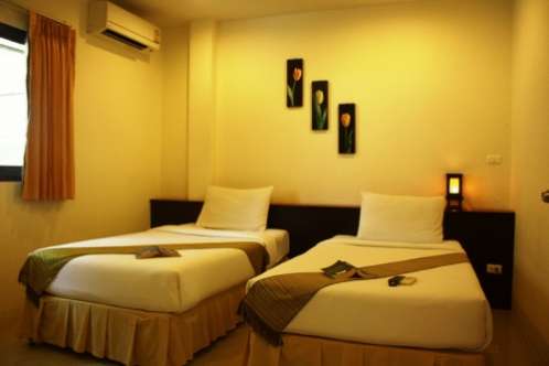Baan Saen Sook Villas