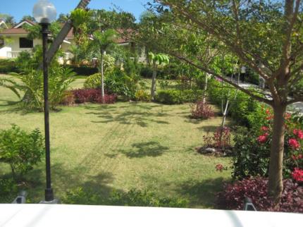 Baan Saen Sook Villas
