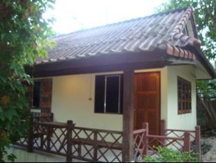 Baan Suan Sook Resort