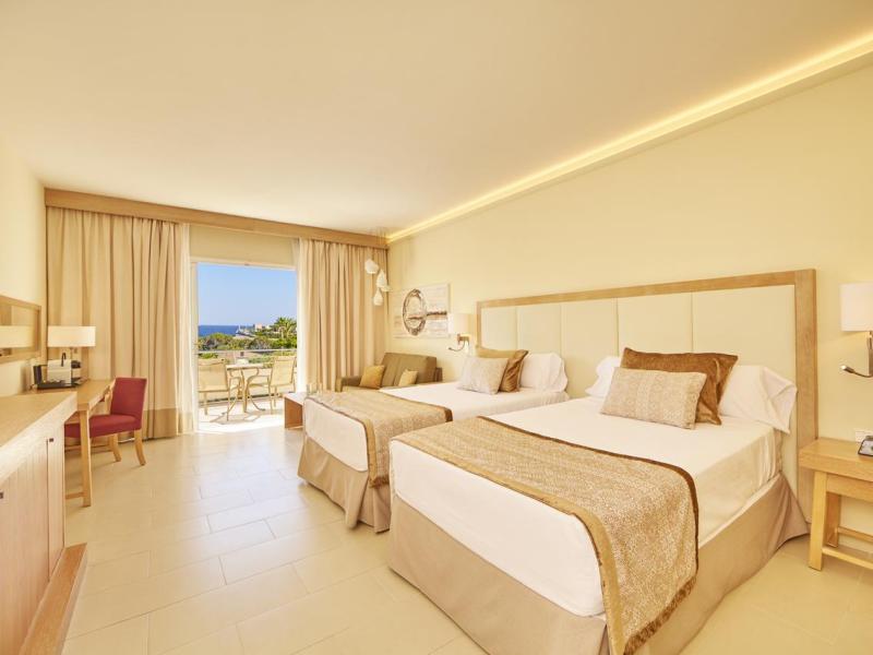 Blau Privilege Porto Petro Beach Resort & Spa