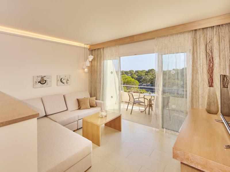 Blau Privilege Porto Petro Beach Resort & Spa