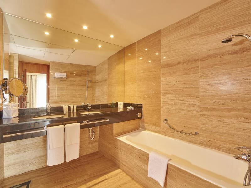 Blau Privilege Porto Petro Beach Resort & Spa