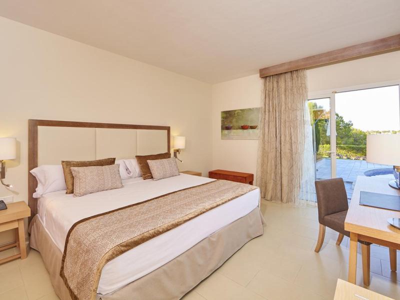 Blau Privilege Porto Petro Beach Resort & Spa