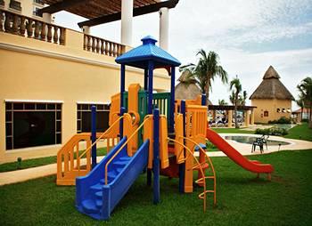 Gr Solaris Cancun