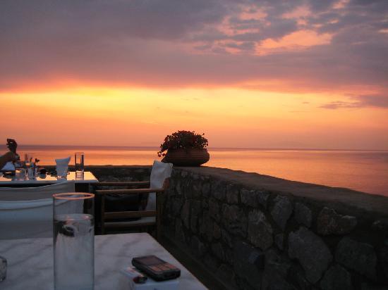 Limeni Village Hotel