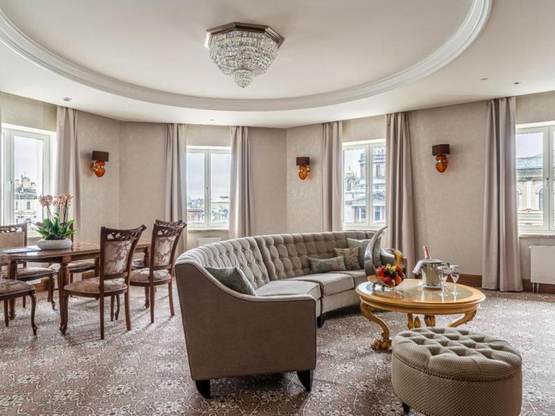 Lotte Hotel St. Petersburg