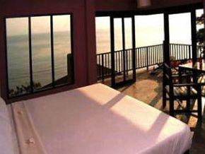 Blue Hill Beach Resort