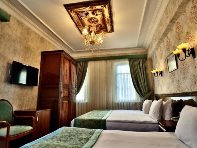 Blue House Hotel