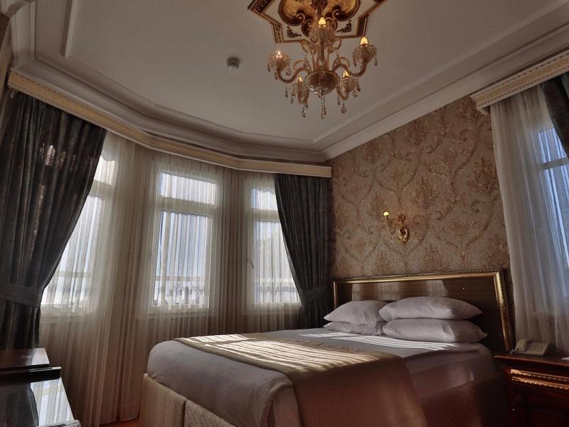 Blue House Hotel