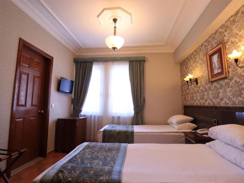 Blue House Hotel