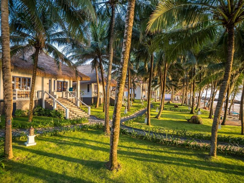 L`Azure Resort and Spa