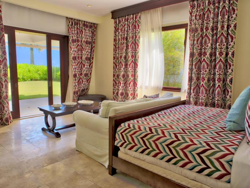 Xeliter Golden Bear Lodge & Golf