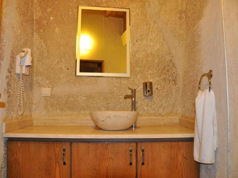 Blue Moon Cave Hotel