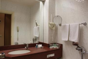 Отель Holiday Inn Thessaloniki Греция, Салоники, фото 2