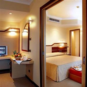 Golden Tulip Bellambriana