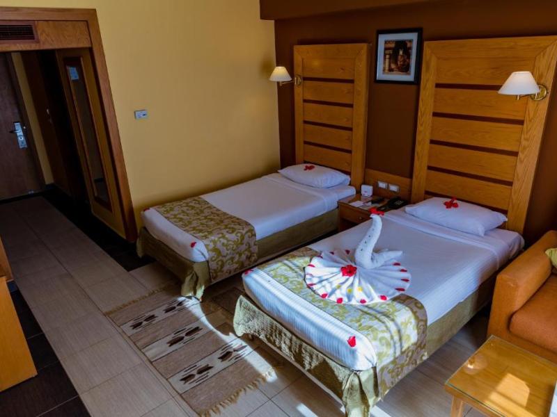 Golden Beach Resort