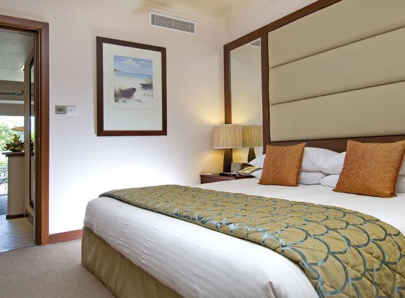 Danat Jebel Dhanna Resort