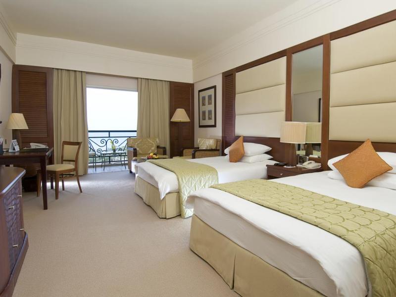 Danat Jebel Dhanna Resort