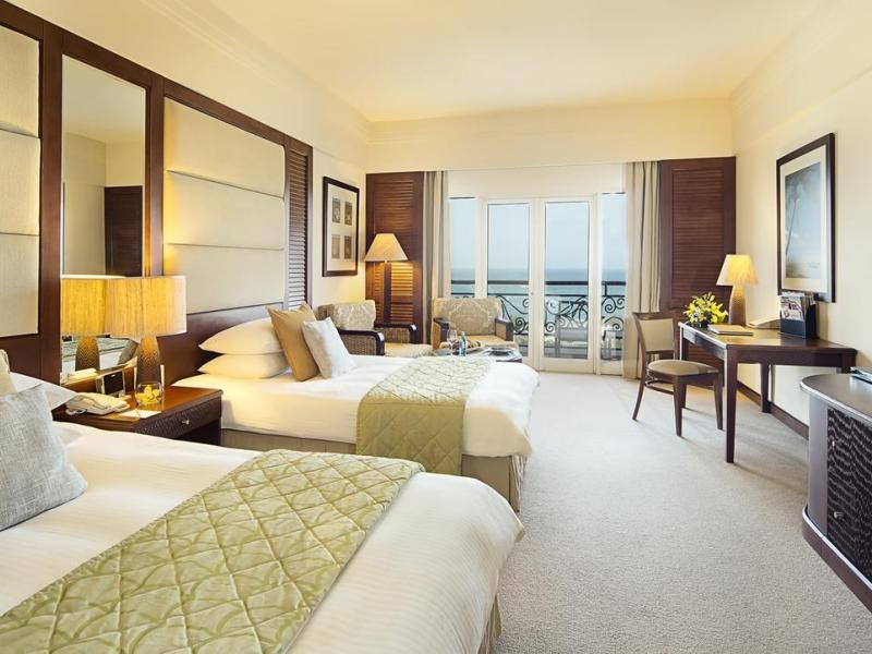 Danat Jebel Dhanna Resort