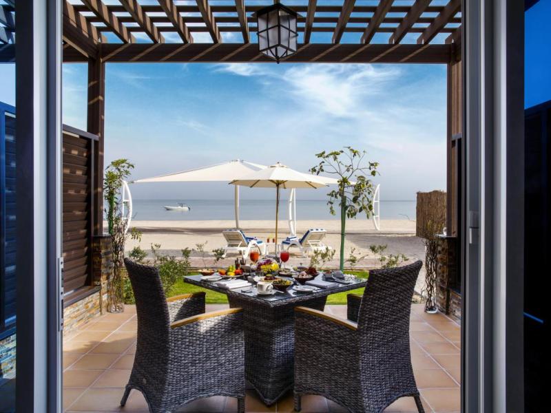 Danat Jebel Dhanna Resort