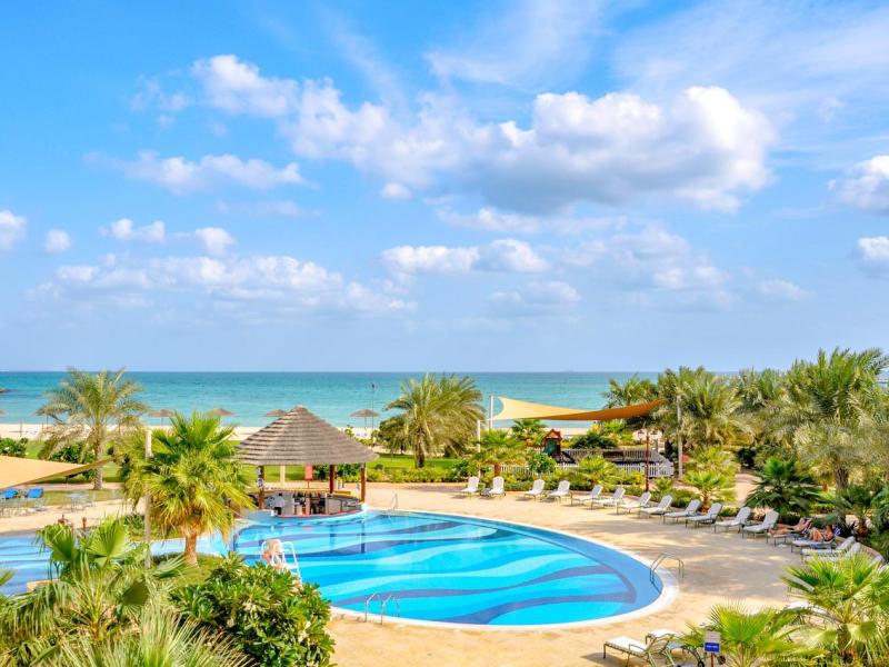 Danat Jebel Dhanna Resort