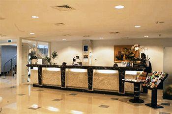 XO Hotels Blue Square