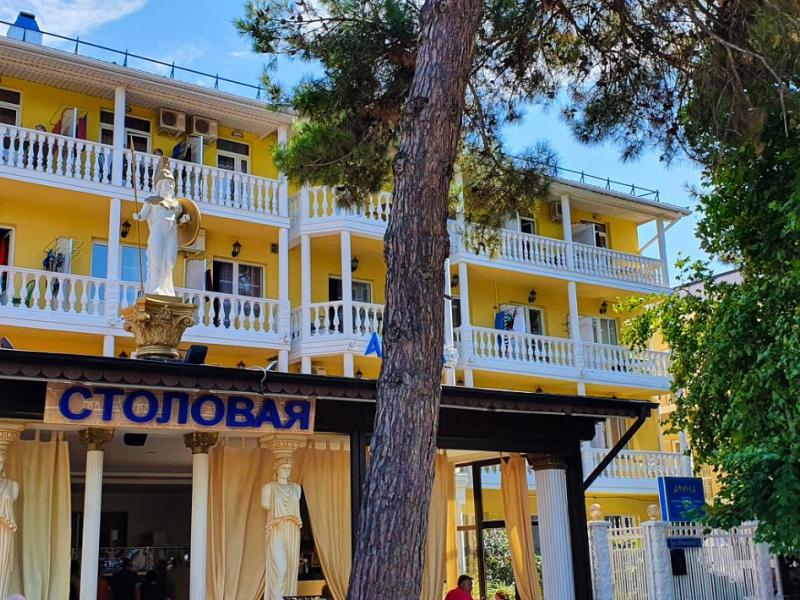 Афина (Дивноморское)