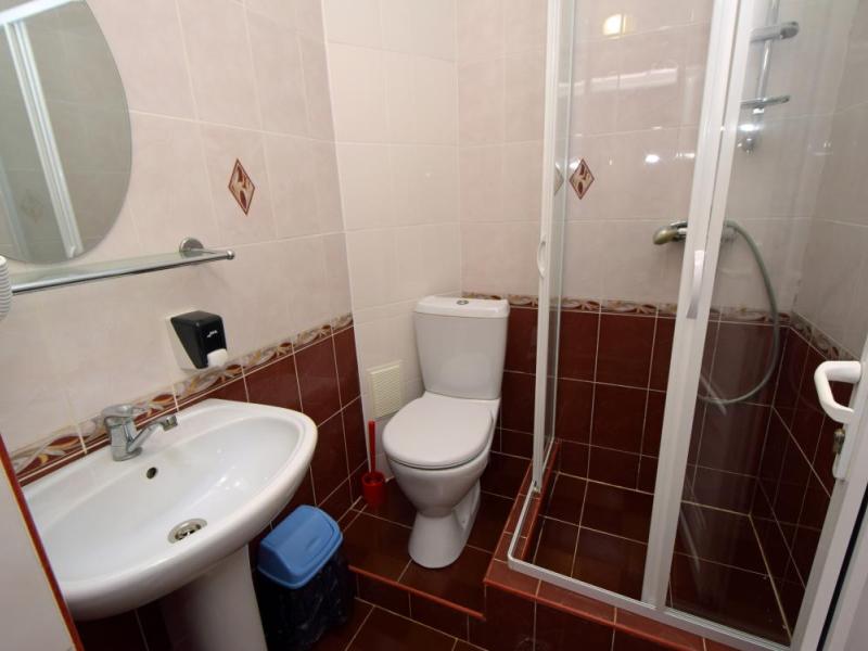 Афина (Дивноморское)