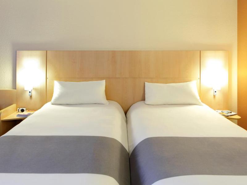 Ibis Budapest Heroes Square