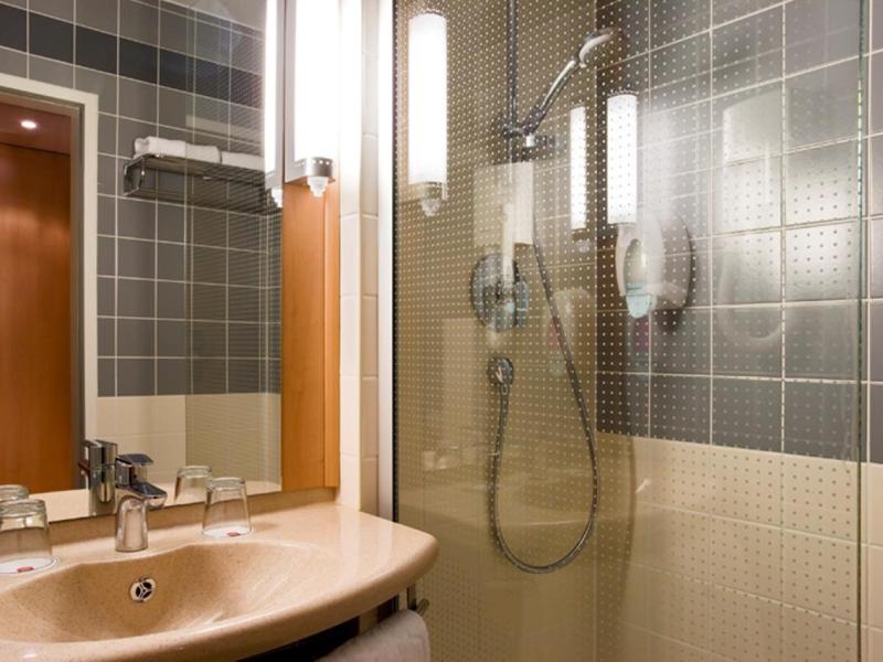 Ibis Budapest Heroes Square