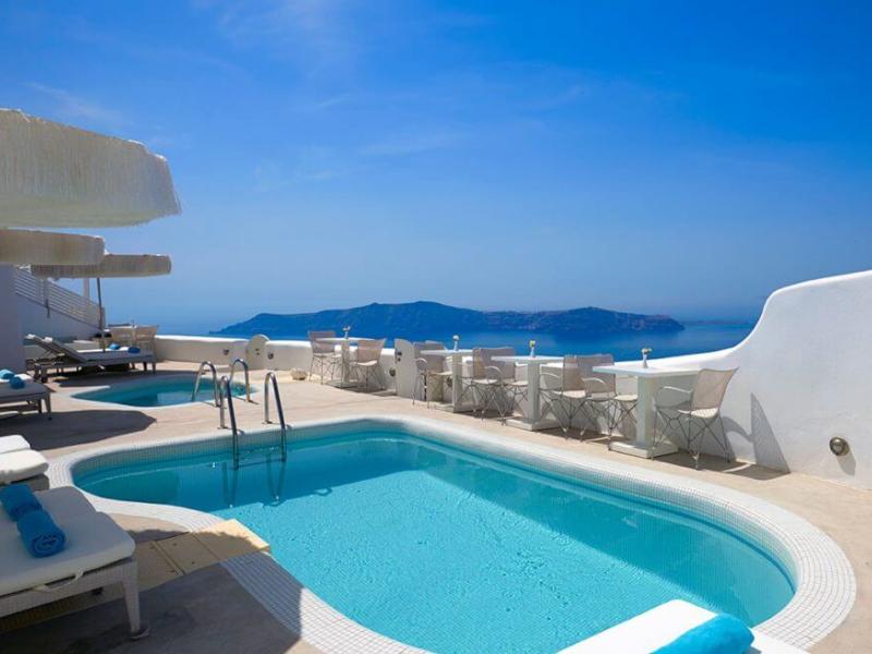 White Santorini Suites & Spa