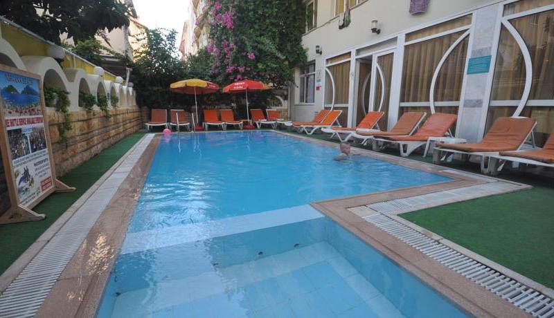 Sun Maris Central Hotel