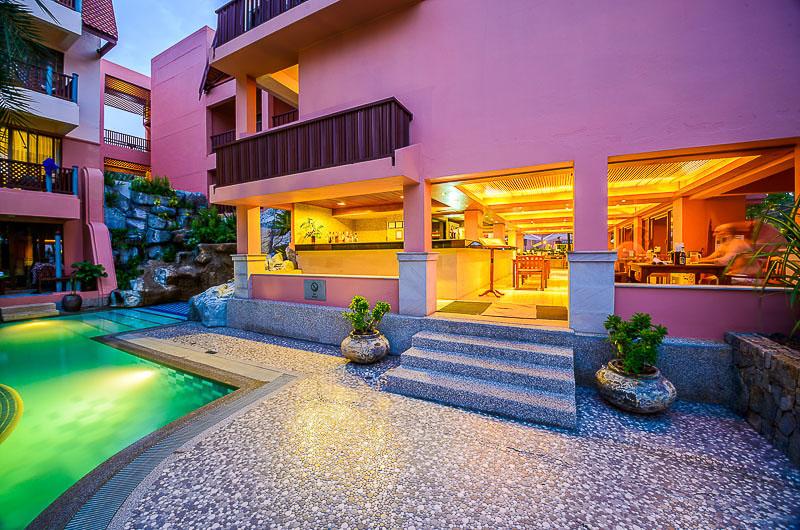 Seaview Patong Hotel