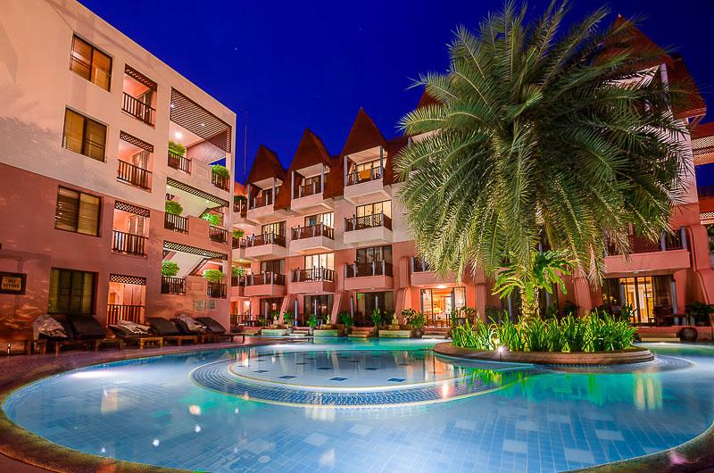 Seaview Patong Hotel